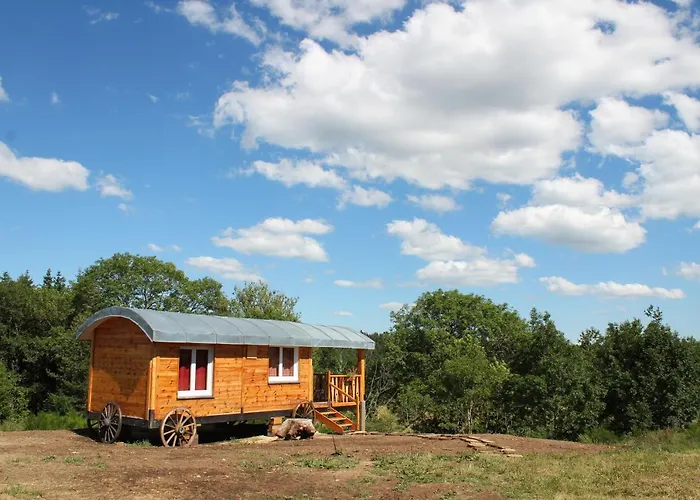 Roulotte Impériale Perchée- * Sembadel