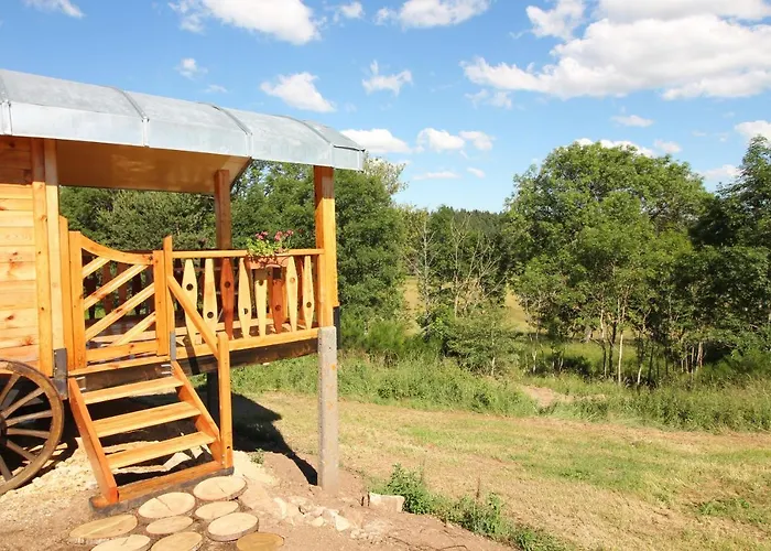 Roulotte Impériale Perchée- * Sembadel